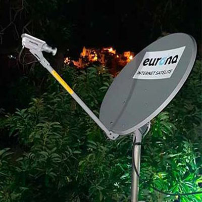 Antena parabolica para internet por Satelite